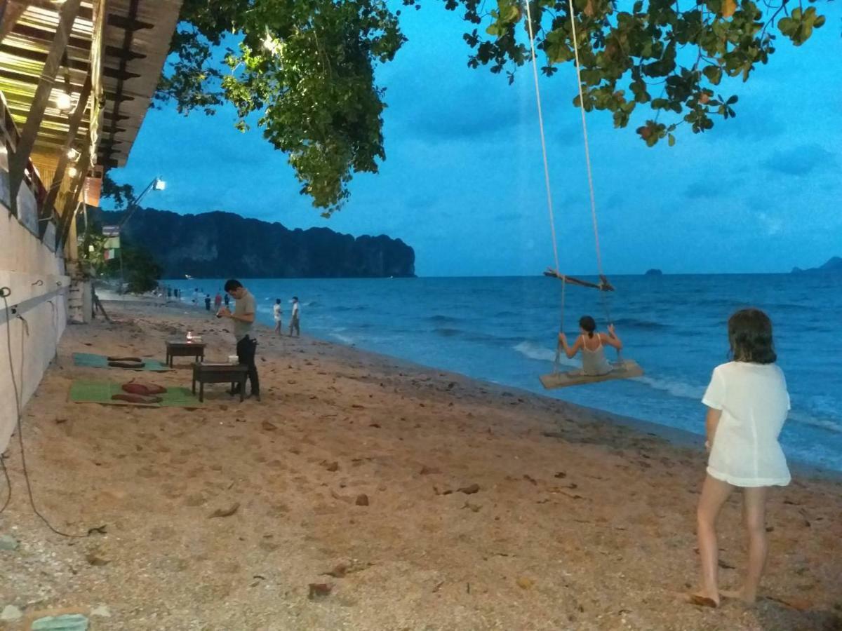 Aonang Beach Home Krabi By Eksteriør billede