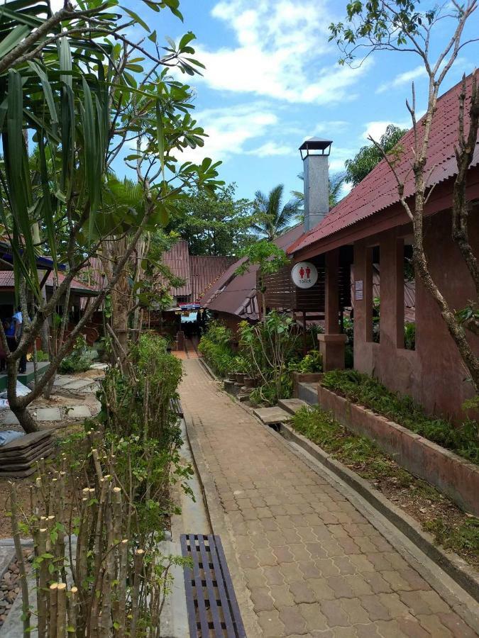 Aonang Beach Home Krabi By Eksteriør billede
