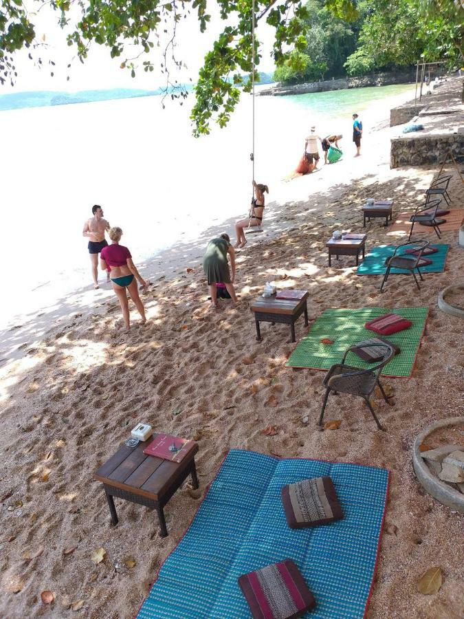 Aonang Beach Home Krabi By Eksteriør billede
